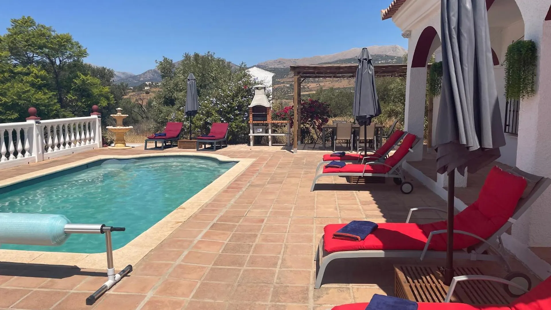 Villa In Alcaucin Malaga